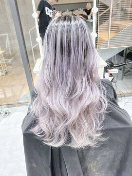 デイズ(days) ホワイトシルバーカラー/バレイヤージュハイライトカラー