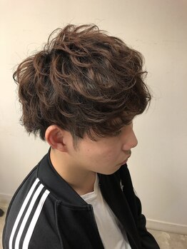サーヴ ネクスト ヘア 元町店(SERVE next hair)の写真/トレンドを取り入れた再現性の高いスタイルで、自宅でのスタイリングも楽々◎ONもOFFもオシャレにキマる。