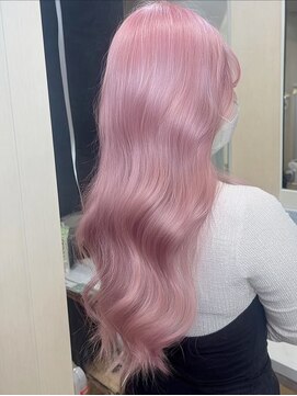 ネハス(nehus.) ブリーチカラー/レイヤーカット/ウルフカット/ダブルカラー