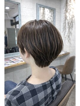 バンビ(BAMBI) 20代30代40代50代小顔丸みショート×エアリー質感