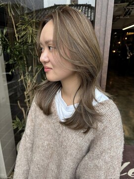コレット ヘアー 大通(Colette hair) ハイライト/白髪ぼかし/3Dカラー レイヤーカット