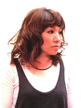 クルヴァ(curva) ガーリーウエーブ【下北沢美容室 curva】