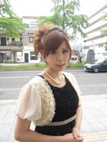 美容室イーナ(e na)&nbsp;上品編み込みサイドアップ♪