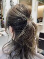 ヘアストーリー(Hair Story) ブリーチでメッシュして、一度流してオンカラーリーフアッシュ♪