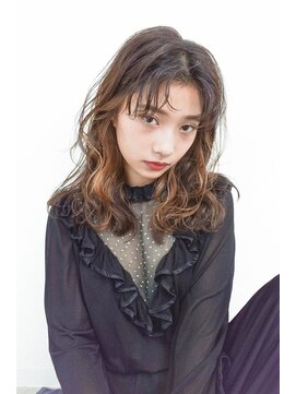 ガーランドウメダ(Garland umeda) リラックスウェーブ＿セミロング＿000354