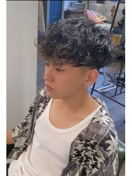 ホロホロヘアー(Hair) ホロホロ　イワヤ　ツイスパ前下がりマッシュ