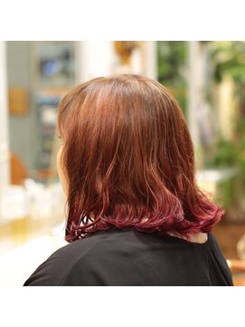 サロットルーチェ(salotto luce) 赤系グラデーションカラー