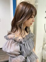 アトリエココ(Atelier coco.) 耳掛けがお洒落なイヤリングカラー。札幌美容室Atelier coco.