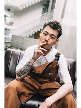 アデ オモテサンドウ(ade omotesando) 大人の色気が漂うハンサムショート