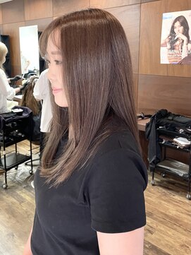 ジールヤマグチ 朝霧駅前店 ナチュラルレイヤースタイル★【白髪ぼかし】