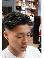 バーバーショップノア(BARBERSHOP NOR)&nbsp;サイドパート＋パーマ