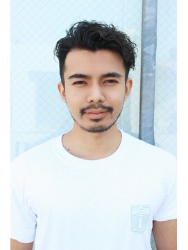 ワースホワイル(WORTH WHILE) 外国人風パーマウルフカルマパーマベリーショートダークアッシュ