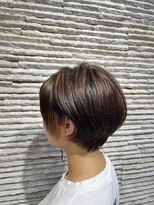 ビス リアン 川口店(Vis lien)&nbsp;大人かわいいストレート切りっぱなしインナーカラー耳掛け小顔