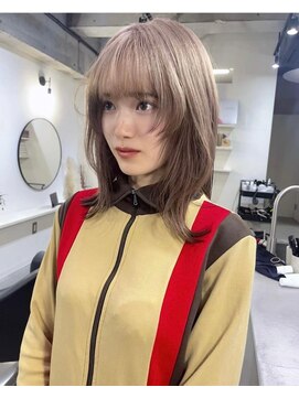 ラ キング(LA KING) ミルクティーグレージュマッシュボブフェイスフレーミング40代