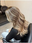 前髪ハイライトカラー似合わせカットウェーブミディアム