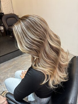 ブレンド 渋谷(BLend) 前髪ハイライトカラー似合わせカットウェーブミディアム