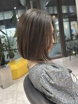 シティ(CITY) レイヤーボブ×ツヤ髪グレージュカラー 【CHICA】