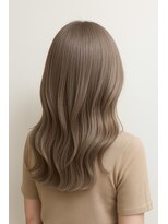 ミー 岡崎(mii)&nbsp;miiアイスベージュ [岡崎/稲熊/ブリーチ/デザインカラー]