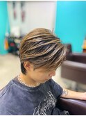 【透明感×立体感】ハイライトたっぷりのハイトーンショート