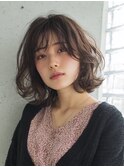 シースルーバング×抜け感ベージュのモテ度100%ニュアンスボブ