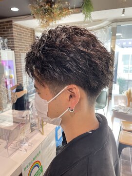 ヘアーアンドメイク ビス(HAIR&MAKE bis) これからはやる！？ザクザクツイストパーマ☆宍戸　敬