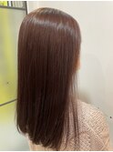 ピンクベージュ