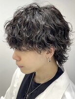 レタッチ バイ フィフス 天神大名(RETOUCH by fifth)&nbsp;波巻きパーマツイストスパイラルパーマメンズマッシュウルフ韓国