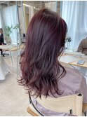 深みのあるボルドーカラー