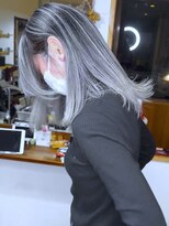 ブレイズヘアー(BLAZEhair) 【筋感&立体感UP】ホワイトバレイヤージュ×ブリーチ2回