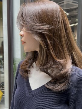 シティ(CITY) フェイスレイヤー レイヤーカット 海外ヘア  かきあげヘア