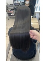 エラ(Ella)&nbsp;髪質改善×ナチュラルブラックで極艶ストレート