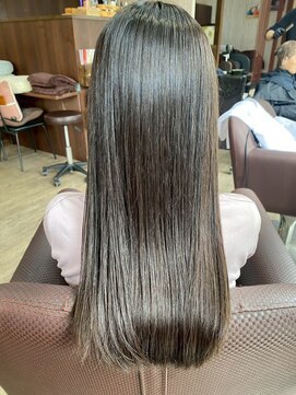 ビーチェ 小岩(Bice) 大人女性 クセ抑え自然な艶の髪質改善ストレート