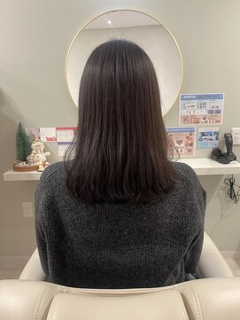 リー(Ly) 暗めカラー グレージュ