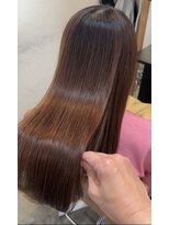 ソア 武蔵小杉(SOAR) 縮毛矯正ワンホンレイヤーのダークブルーやミルクティーブロンド
