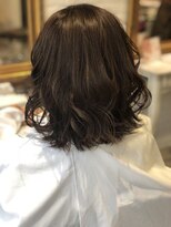 レナトゥス ヘアー オブ ネイル(Renatus Hair of Nail) 外はねボブ