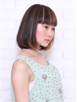 カミビト マヴィー(kamibito mavie)&nbsp;イヤリングカラー　伸ばしかけにも◎前下がりボブ　大人可愛い