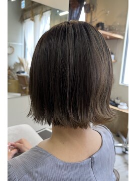 マロウ(mallow) 《花屋併設》ロブヘア/ニュアンスカラー/アッシュブラウン