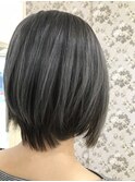 グレーカラー