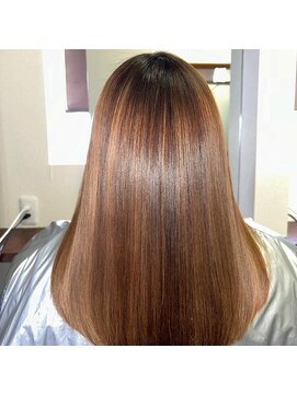 ヘアーメイク ジール 犬山本店(Hair Make Zeal) ツヤ髪ストレートヘア