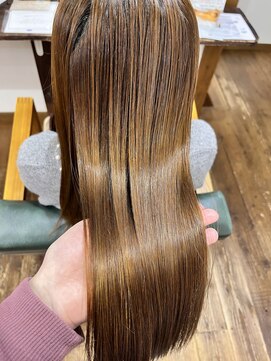 ル コワン ククー(Le coin coucou) 酸性ストレート