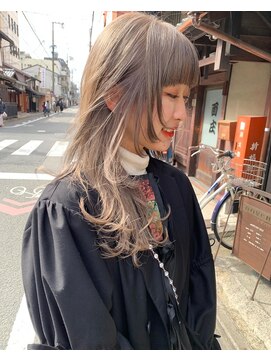 ノウェム バイ シーラス(novem by cirrus) 【novem】ベージュ×重め前髪×レイヤー20代/30代/40代/50代