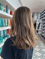 プラスシー(+C)&nbsp;ハイライトで作る大人まろやかベージュ/40代/50代/白髪ぼかし