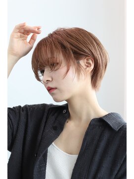 エクリ 麻布十番(equri) ショート×ほんのりピンクベージュ