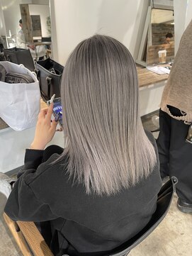 ザ オーダー(THE ORDER) シルバー/ギャル/ハイトーン/ケアブリーチ/名古屋/ブリーチ