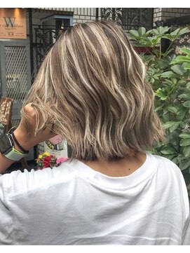 ユニー(uniii) 白髪ぼかしハイライト/ハイトーン