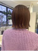 ハイライト×ピンクベージュ×切りっぱなしボブ