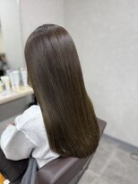 フュー 新小岩(few.)&nbsp;潤艶オリーブ色ロング