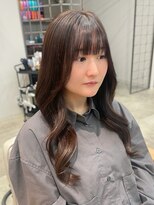 コース(co-th.)&nbsp;アッシュベージュイルミナカラー韓国風巻き×小野ふゆり