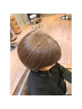 アットティー 金沢文庫(at tee...) 【白髪ぼかしハイライト】