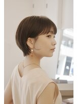 ワビ(wabi) 大人可愛い耳掛けショートボブ